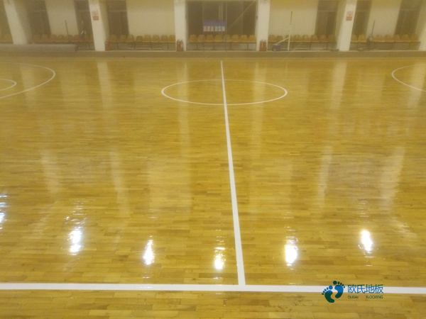 鹽城室內(nèi)運(yùn)動(dòng)木地板安裝