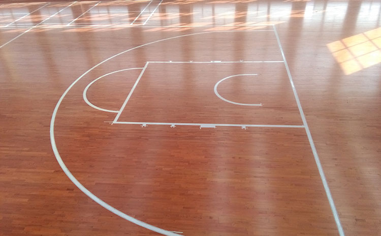 20厚NBA籃球場木地板怎么翻新