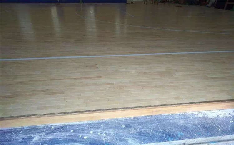 拼接板體育館木地板怎么保養？